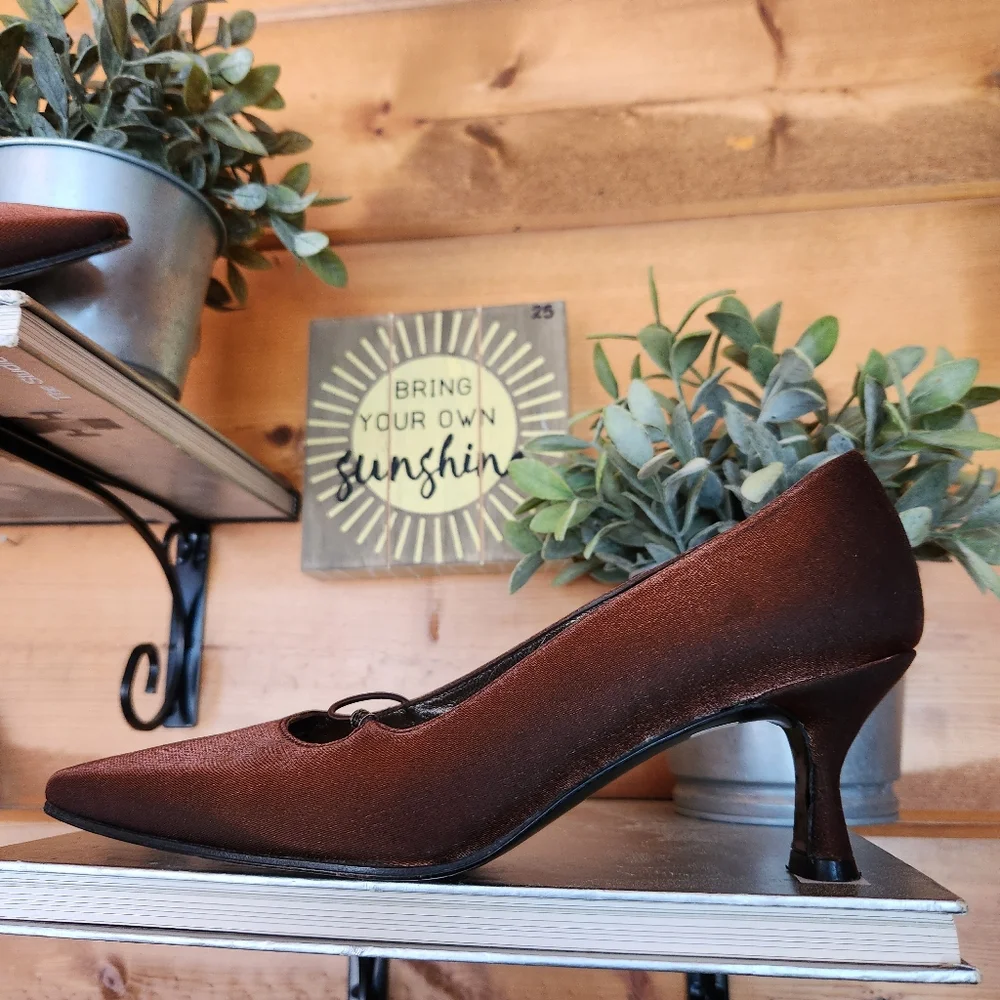 Stuart Weitzman Glooporto Copper Brown Silk Leather Evening Pump Heel Shoe Sz 6B
